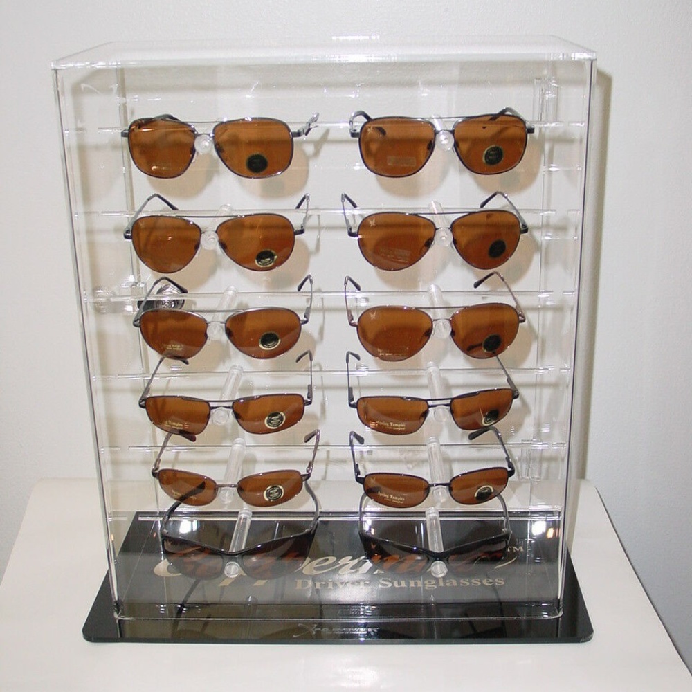 Enclosed 12 pairs Sunglasses Plexiglas display